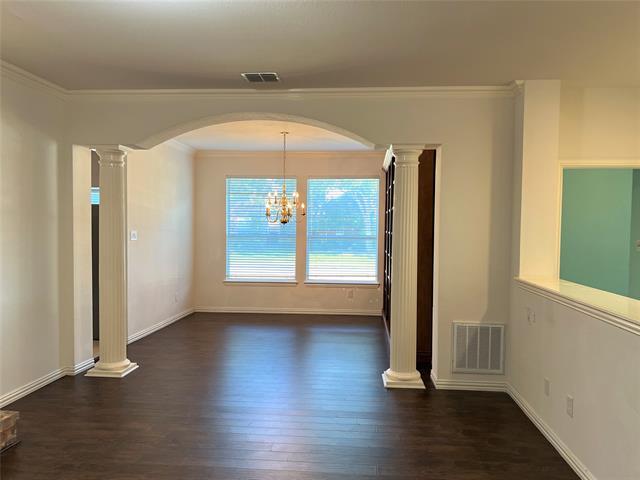 Building Photo - 702 Willow Ridge Ct