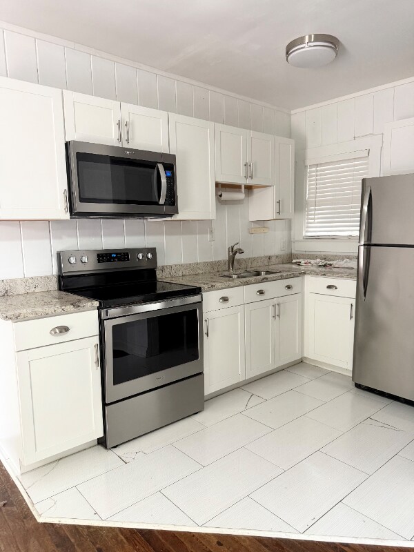 Building Photo - 1606 Hough St