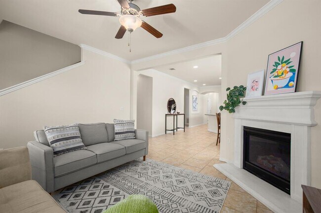 Building Photo - 10012 Epic Knoll Dr