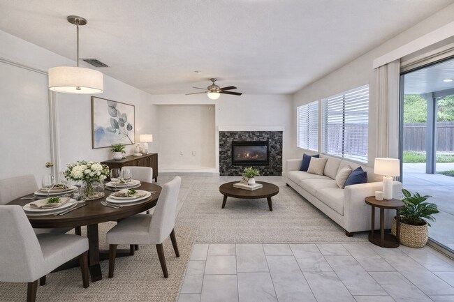 Building Photo - Bright & Spacious Woodland Home with Functional Layout 3 bed/2.5 bath