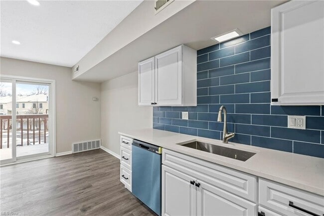 Building Photo - 22300 River Walk Ln
