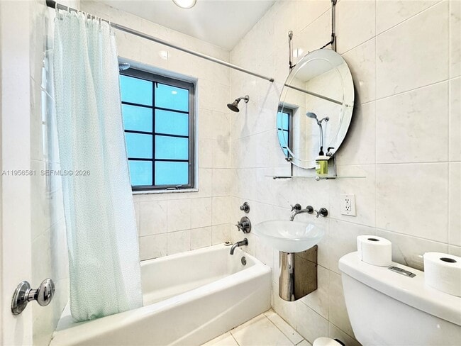 Building Photo - 1056 Jefferson Ave