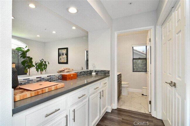 Building Photo - 24574 Overland Dr