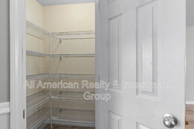 Building Photo - 203 Citadel Ln