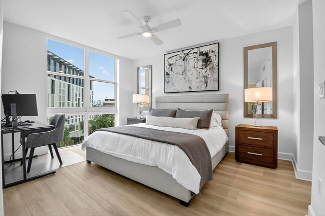 Building Photo - 550 Okeechobee Blvd