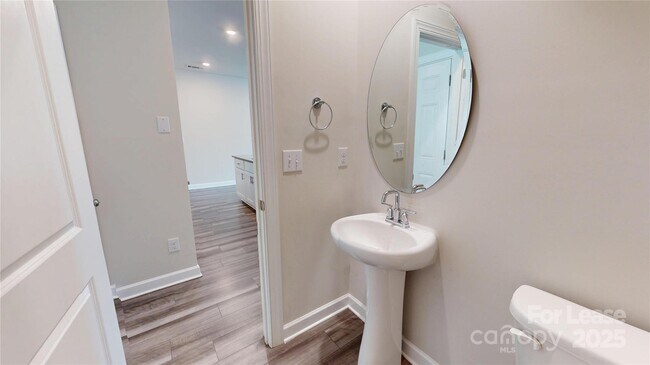 Building Photo - 2517 Greenmarket Dr