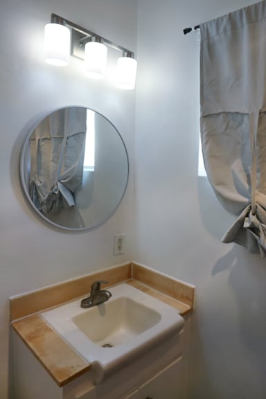 Building Photo - 250 Linden Ave