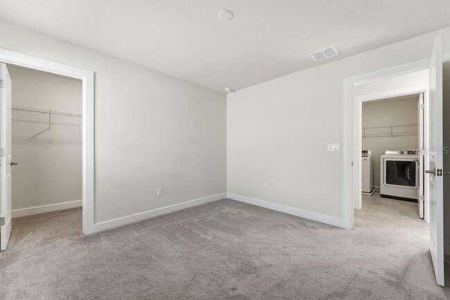 Building Photo - 14037 Kauai Dr