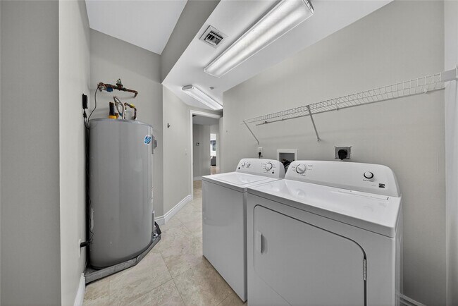 Building Photo - 3700 S Ocean Blvd