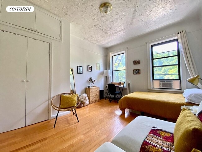 Building Photo - 420 St Nicholas Ave