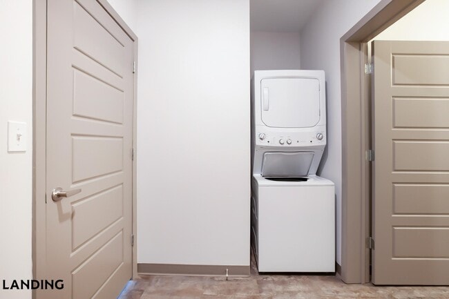 Building Photo - 2621 S Jefferson Ave