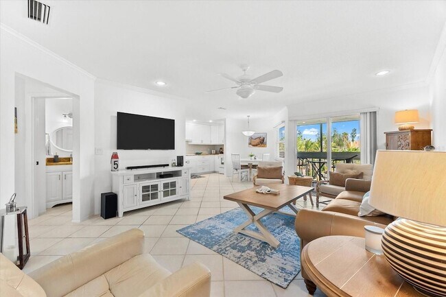 Building Photo - 6708 Sarasea Cir