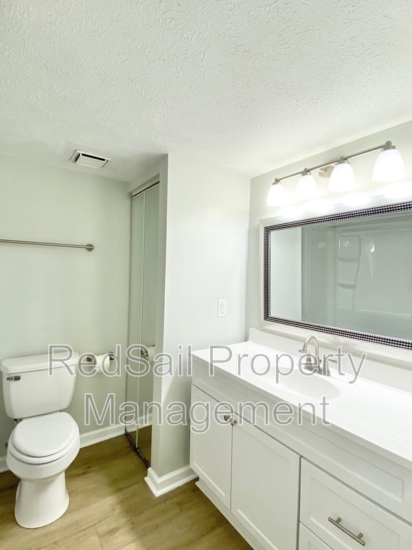 Building Photo - 161 Haverford Ct