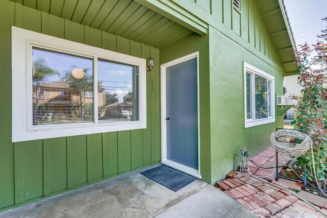 Building Photo - Remodeled 3-bedroom 1 bath