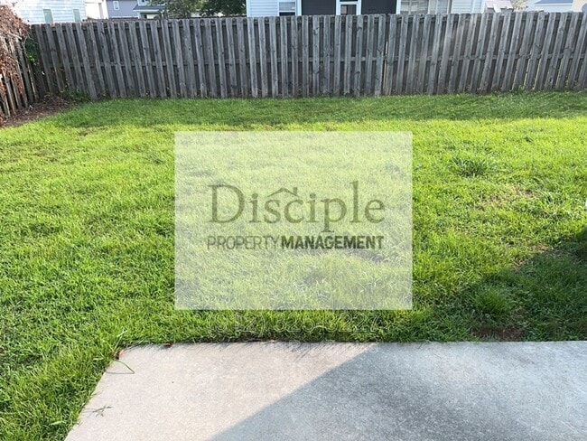 Building Photo - 202 Scarlett Ln