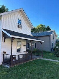 Building Photo - 624 S Clay St