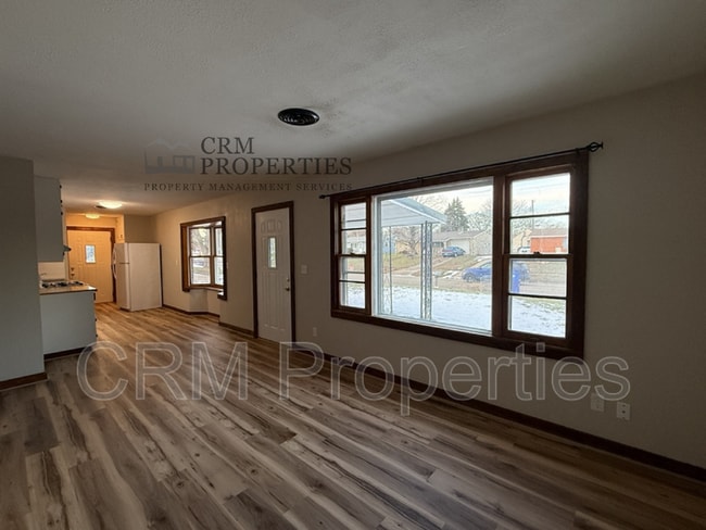 Building Photo - 805 Miami Blvd