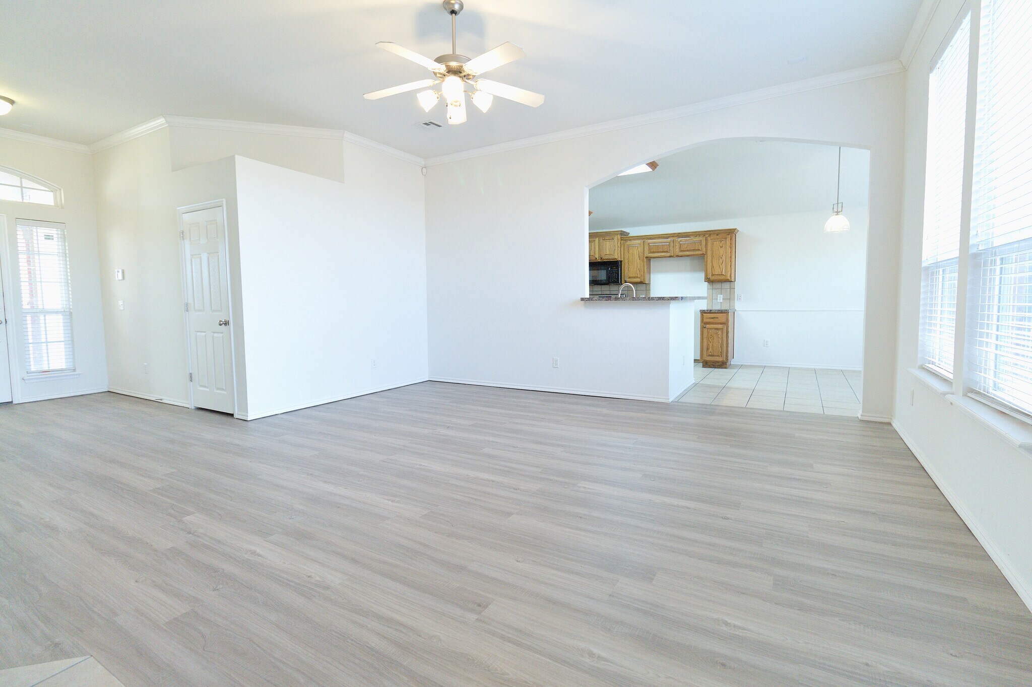 Building Photo - 2417 Arbor Dr