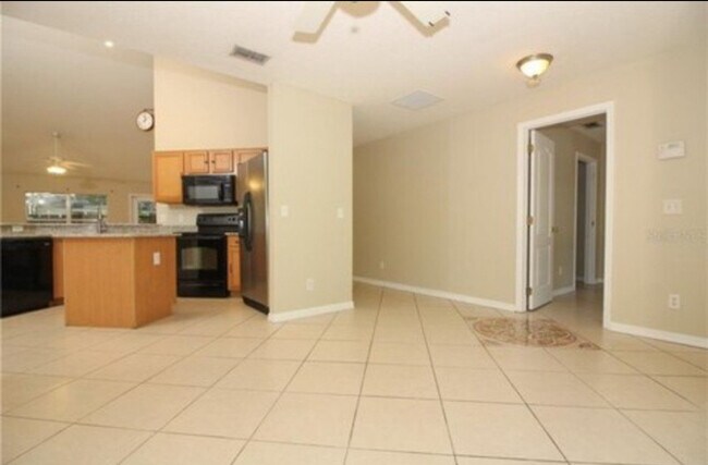 Building Photo - 305 Garden Oak Ct