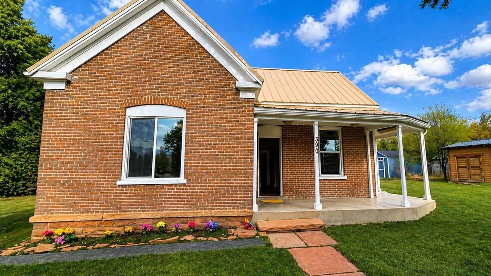 Building Photo - 390 N 300 E