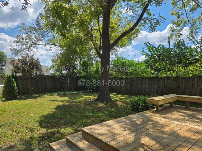 Building Photo - Cute 2 Bedroom in Decatur!