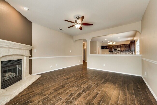 Building Photo - 4032 Martinsburg Dr