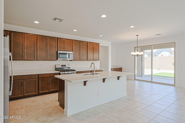 Building Photo - 14792 W Smoketree Dr