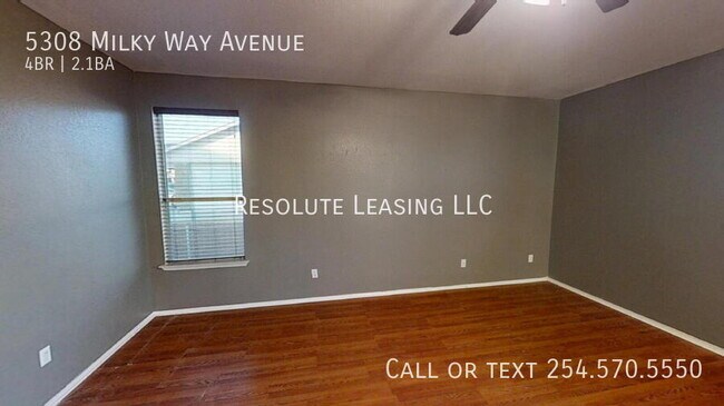 Building Photo - 5308 Milky Way Ave