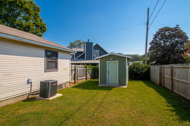 Building Photo - 106 Willow Grove Ct