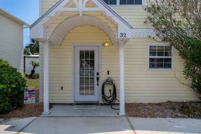 Primary Photo - 340 Scenic Gulf Dr
