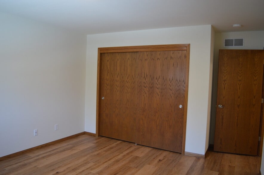 Building Photo - 2668 Mutchler Rd