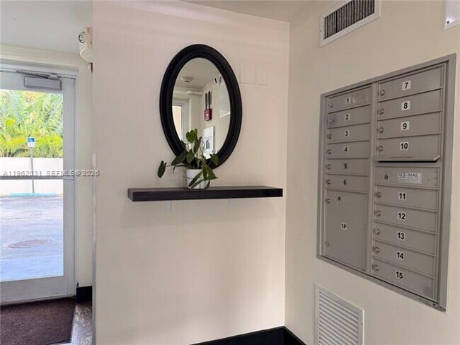 Building Photo - 6701 Biscayne Blvd