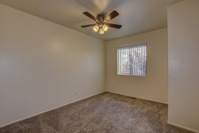 Building Photo - 510 1st St