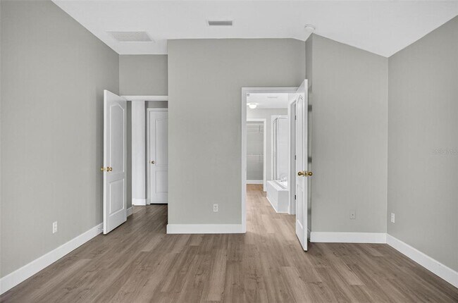 Building Photo - 37 Burnside Dr