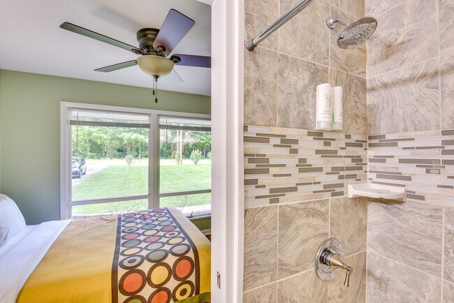 Building Photo - 4152 Sawyer Rd