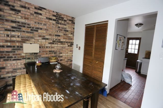 Building Photo - 1255 W Belden Ave