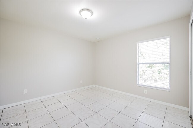 Building Photo - 2803 64th St W