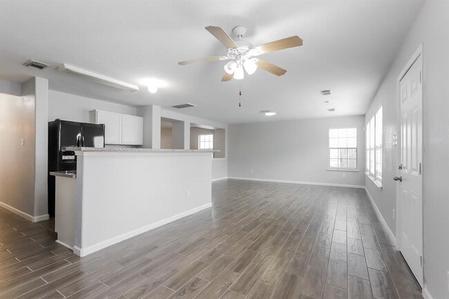 Building Photo - 11210 Flying Geese Ln