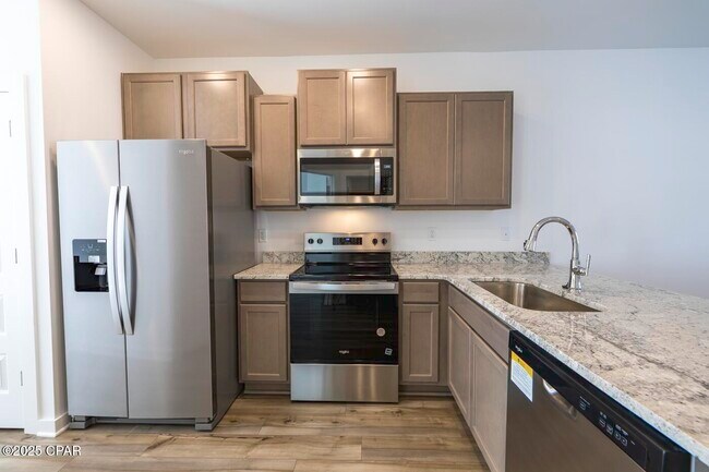 Building Photo - 5862 Tyndall Pkwy