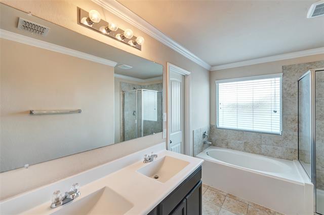 Building Photo - 9124 Spurs Trail