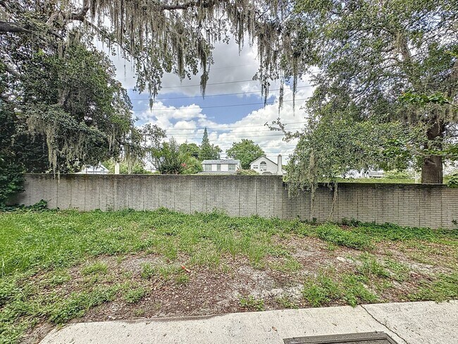Building Photo - Charming 3 bedroom home in Aloma Bend -Prime Oveido Location