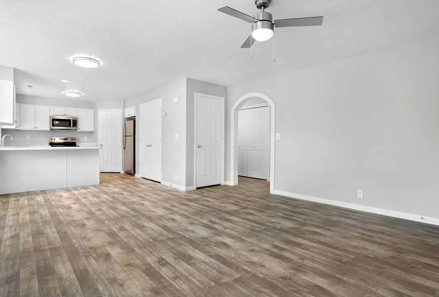 Interior Photo - The Homestead