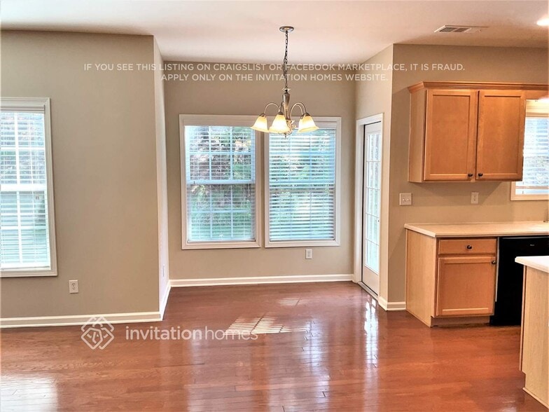 Building Photo - 1518 Bramlett Hill Dr SE