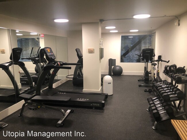 Building Photo - 1 br, 1 bath House - 83 McAllister St, Uni...