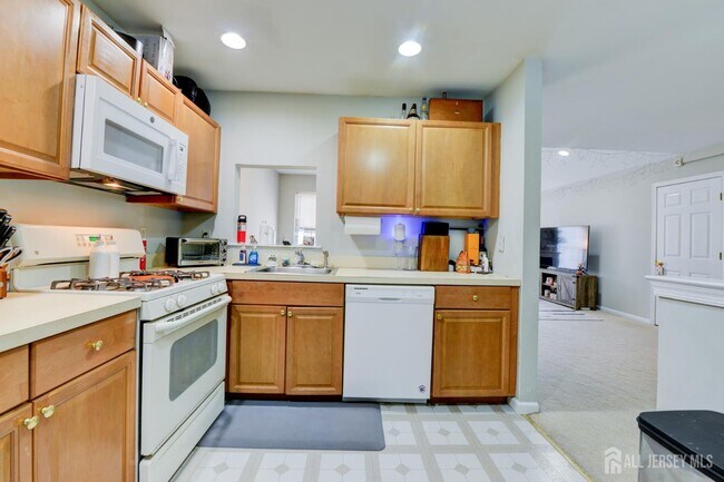 Building Photo - 38 Lackland Ave