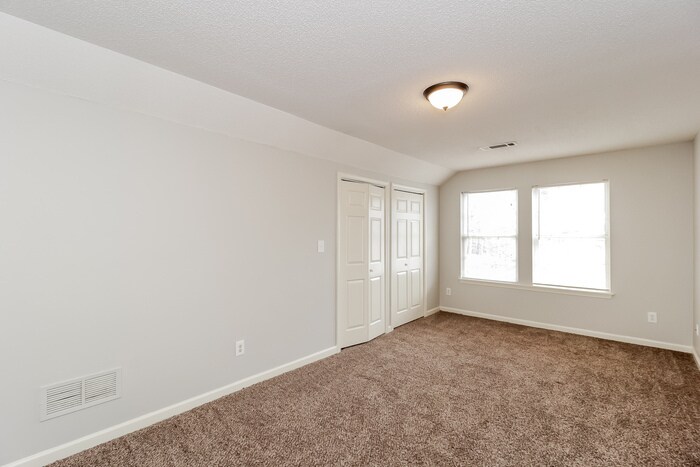 Building Photo - 5417 Brickleberry Way