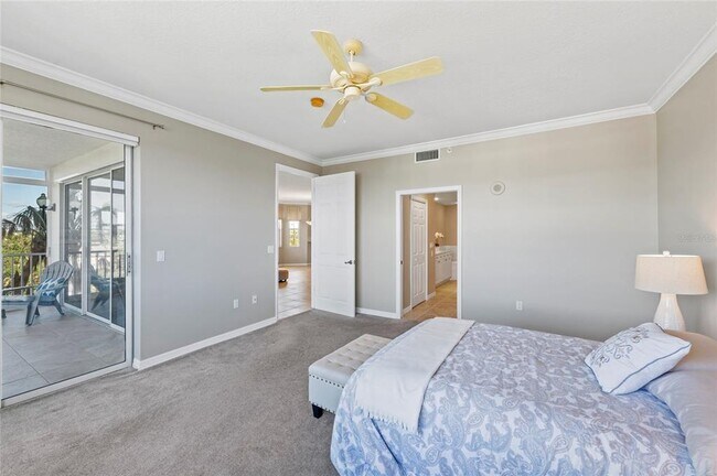 Building Photo - 232 Hidden Bay Dr