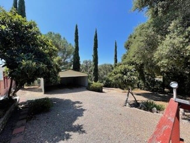 Building Photo - One of Kind 4 bedroom, 2 bath house with P...