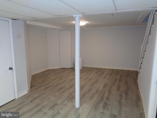 Building Photo - 1620 Trebor Ct