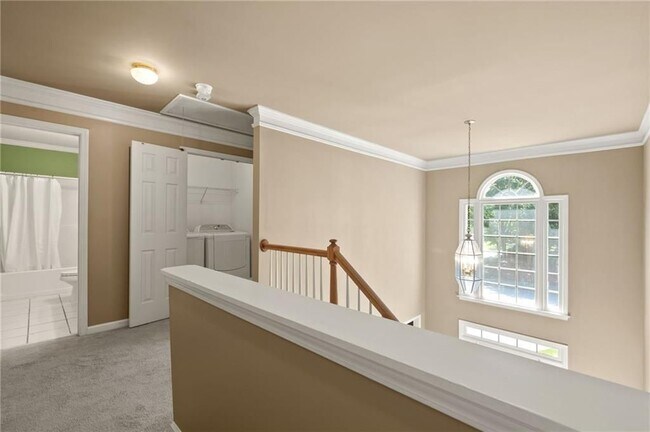 Building Photo - 10950 Kimball Crest Dr